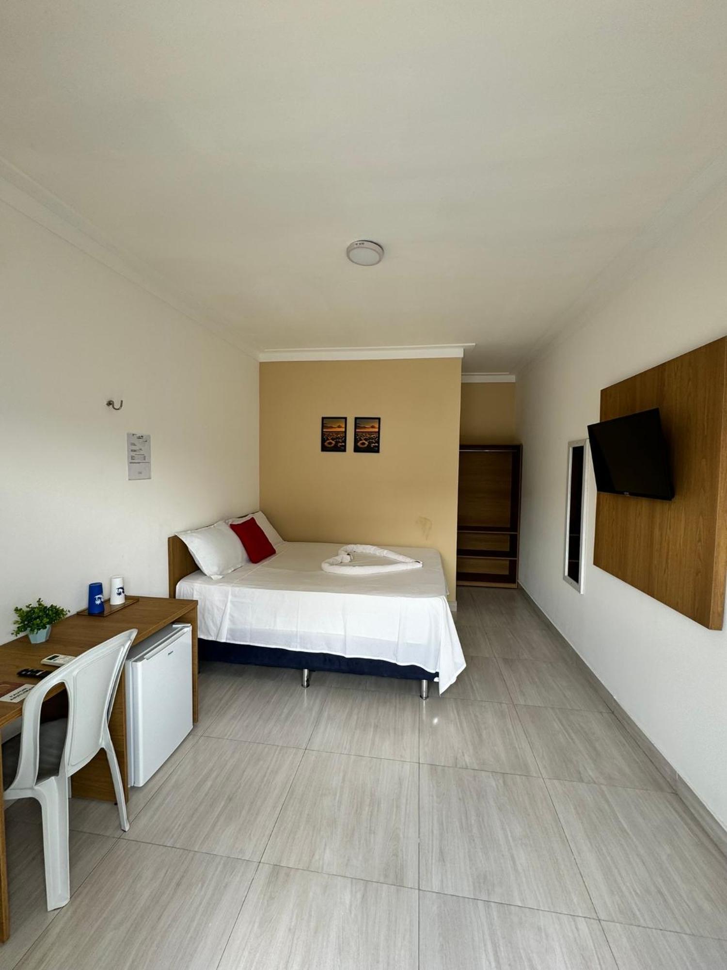 Quarto Duplo com Vista da Piscina